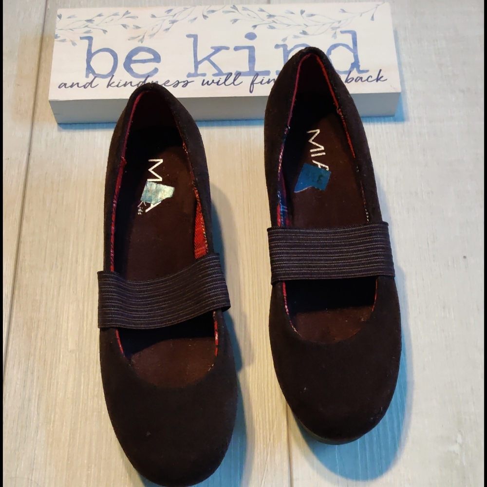 *💖(2 for $15,4for $25) NWOT,Mia, Mary Jane w/ heels,faux suede shoes